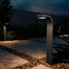 Landscape-Curved Bollard-16260BKT30-Detail-Night_Square.jpg